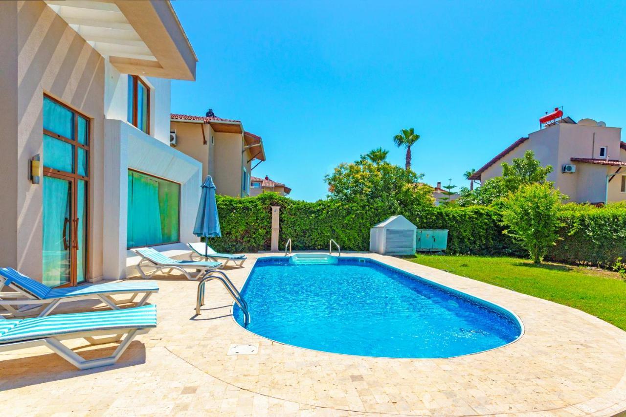 Paradise Town Villa Daisy Belek Exterior photo
